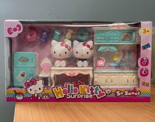 Hello kitty Surprise