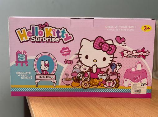 Hello kitty Surprise